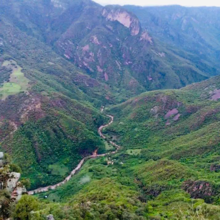 El río en la barranca